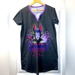 Disney Malificent night gown